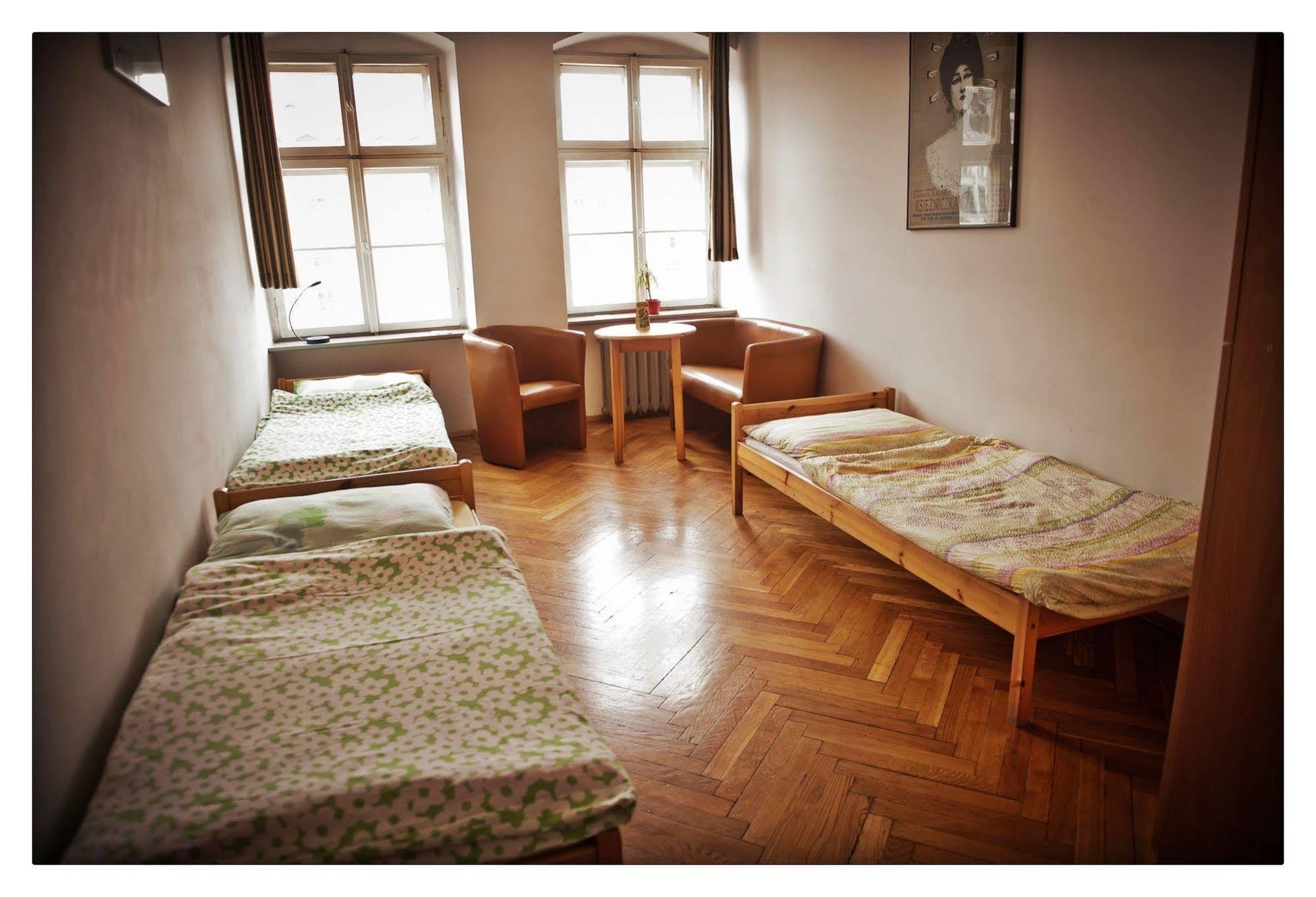 Hostel Bemma - Ozonowane Pokoje Wrocław Eksteriør bilde